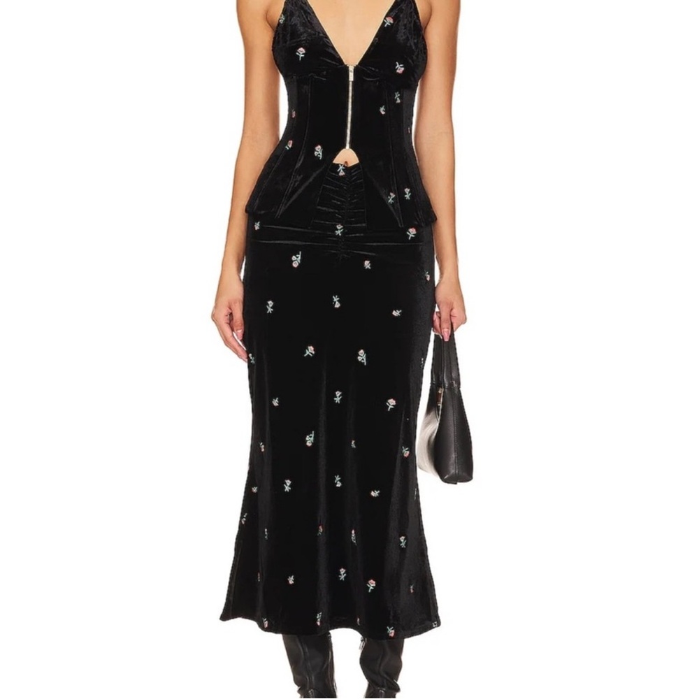 WeWoreWhat Black Velvet Midi Skirt with Subtle Floral Embroidery NEW
